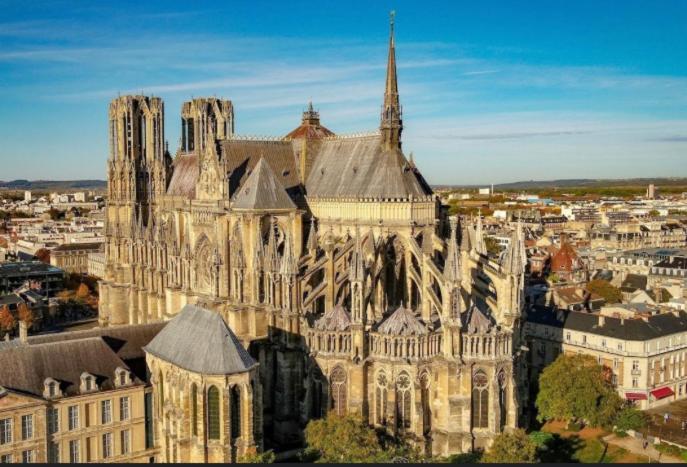Appartement L'Ange Au Sourire à Reims Extérieur photo